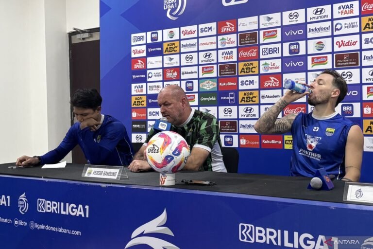 Bojan Hodak: Pertandingan Melawan Tim Papan Bawah Justru Menjadi Ujian Berat